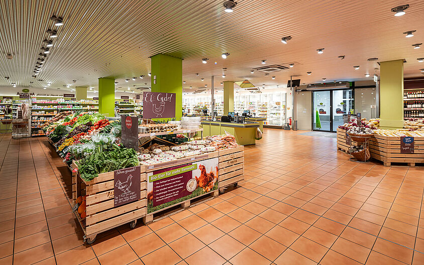 Alnatura Frankfurt – Living above the organic supermarket